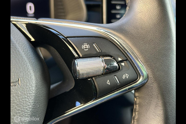 Škoda Kamiq 1.0 TSI Ambition DSG AUTOMAAT / FM nav / Carplay / 17" / Clima