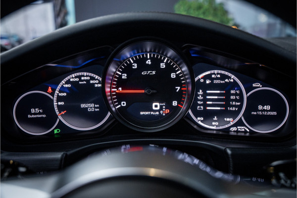 Porsche Panamera Sport Turismo 4.0 GTS Sport Chrono l Panorama l Memory l Luchtvering