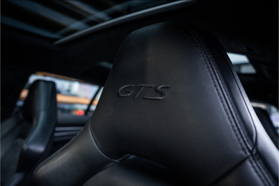 Porsche Panamera Sport Turismo 4.0 GTS Sport Chrono l Panorama l Memory l Luchtvering