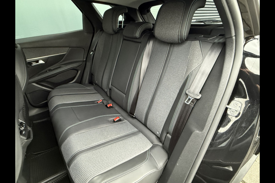 Peugeot 3008 BWJ 2022 | 1.6 HYbrid4 300PK Blue Allure | TREKHAAK | LEDER/STOF | CAMERA A | CLIMA | NAVI | CARPLAY | STOELVERW | PDC 2X |