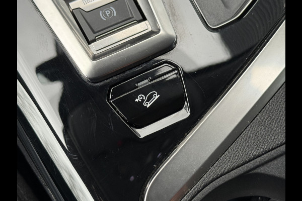 Peugeot 3008 BWJ 2022 | 1.6 HYbrid4 300PK Blue Allure | TREKHAAK | LEDER/STOF | CAMERA A | CLIMA | NAVI | CARPLAY | STOELVERW | PDC 2X |