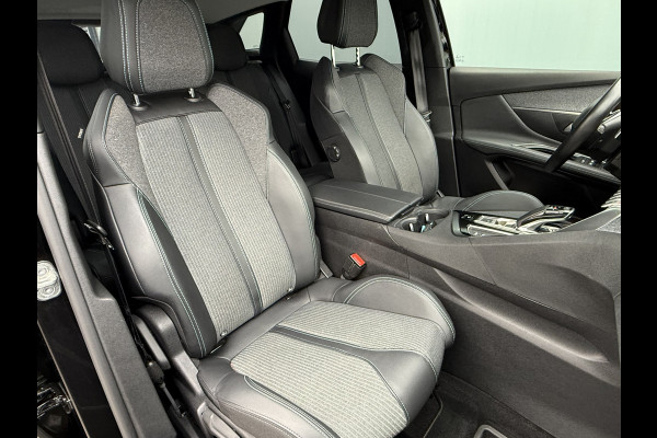 Peugeot 3008 BWJ 2022 | 1.6 HYbrid4 300PK Blue Allure | TREKHAAK | LEDER/STOF | CAMERA A | CLIMA | NAVI | CARPLAY | STOELVERW | PDC 2X |