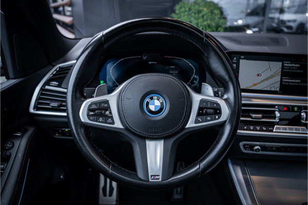 BMW X5 xDrive45e Executive - M-Sport l Panorama l HUD l ACC l Sfeerverl.