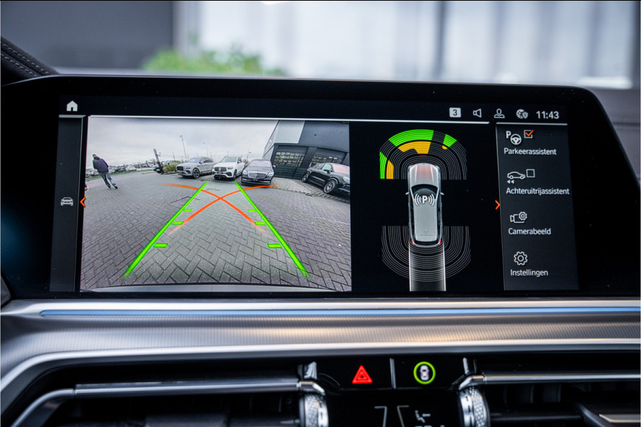 BMW X5 xDrive45e Executive - M-Sport l Panorama l HUD l ACC l Sfeerverl.