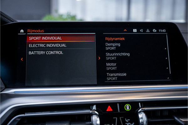 BMW X5 xDrive45e Executive - M-Sport l Panorama l HUD l ACC l Sfeerverl.