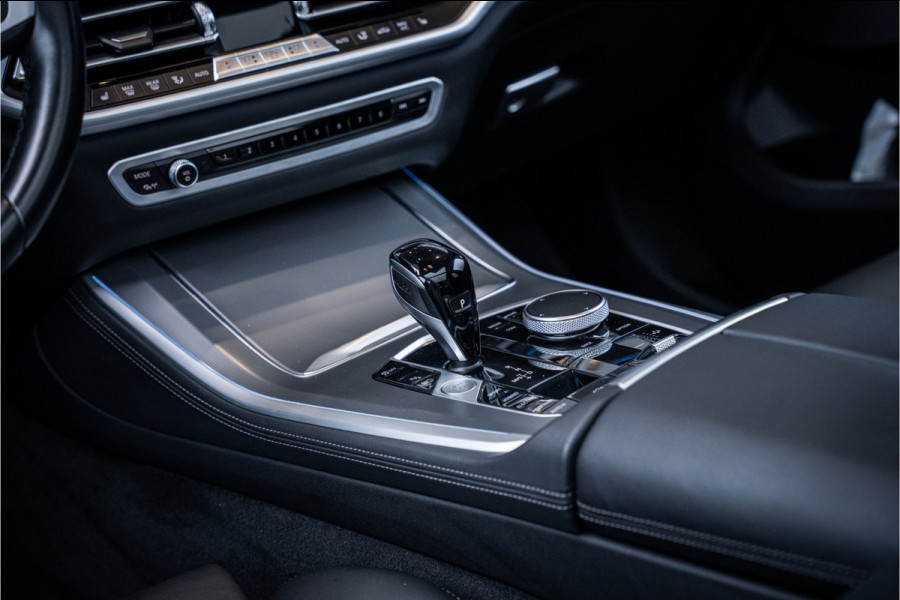 BMW X5 xDrive45e Executive - M-Sport l Panorama l HUD l ACC l Sfeerverl.