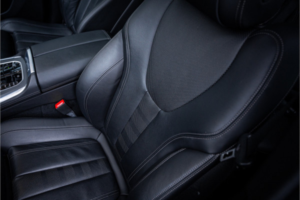 BMW X5 xDrive45e Executive - M-Sport l Panorama l HUD l ACC l Sfeerverl.