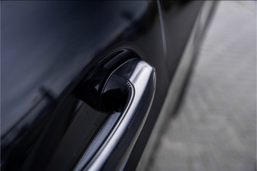 BMW X5 xDrive45e Executive - M-Sport l Panorama l HUD l ACC l Sfeerverl.