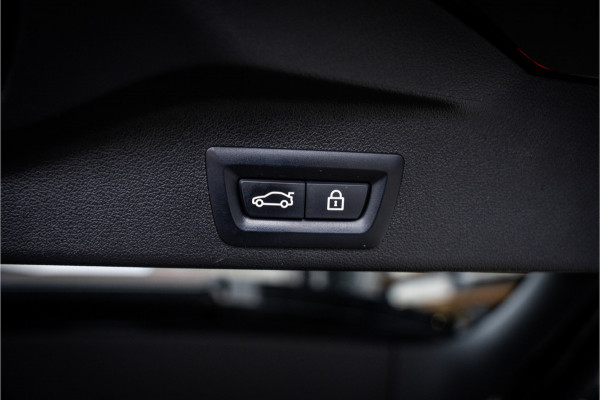 BMW X5 xDrive45e Executive - M-Sport l Panorama l HUD l ACC l Sfeerverl.