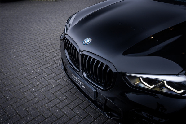 BMW X5 xDrive45e Executive - M-Sport l Panorama l HUD l ACC l Sfeerverl.