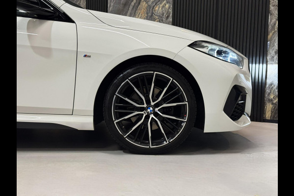 BMW 2 Serie Gran Coupé 218i M Sport|PANO|SFEER|KEYLESS|BOMVOL