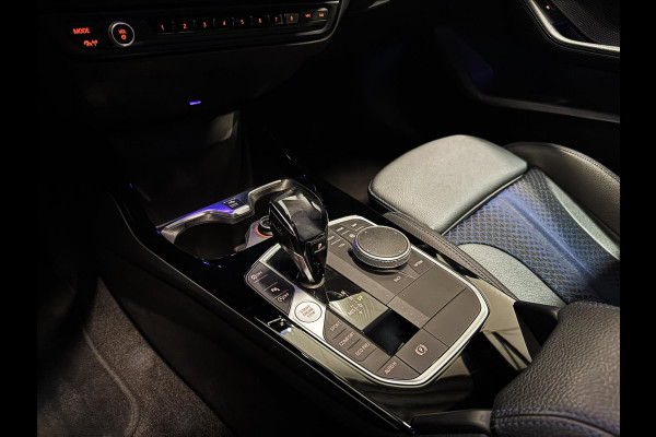 BMW 2 Serie Gran Coupé 218i M Sport|PANO|SFEER|KEYLESS|BOMVOL