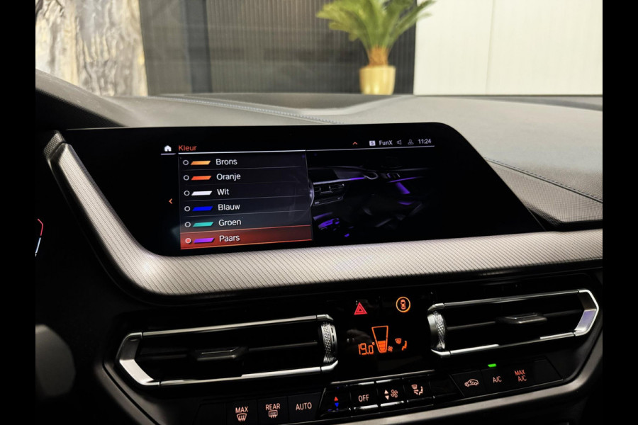 BMW 2 Serie Gran Coupé 218i M Sport|PANO|SFEER|KEYLESS|BOMVOL