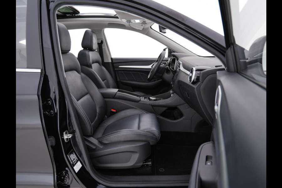 MG ZS EV Luxury 45 kWh { SOH-90%} (INCL-BTW) *PANO | LEATHER | CCS-FASTLOADER | KEYLESS | NAVI-FULLMAP | ADAPTIVE-CRUISE | CAMERA | CARPLAY | DAB | LANE-ASSIST | SPORT-SEATS | 17"ALU*