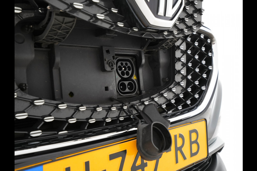 MG ZS EV Luxury 45 kWh { SOH-90%} (INCL-BTW) *PANO | LEATHER | CCS-FASTLOADER | KEYLESS | NAVI-FULLMAP | ADAPTIVE-CRUISE | CAMERA | CARPLAY | DAB | LANE-ASSIST | SPORT-SEATS | 17"ALU*