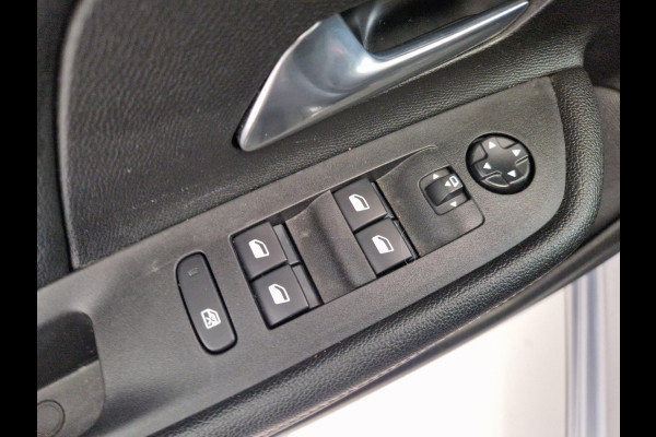 Opel Mokka Electric Level 4 50 kWh Rode accenten