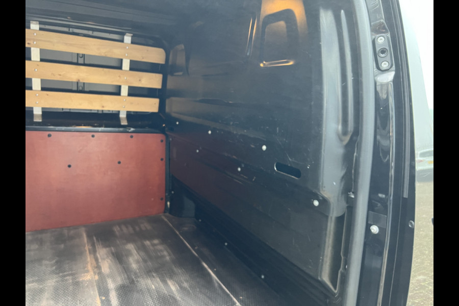 Peugeot Expert 2.0 BlueHDI 120 L2 Asphalt Automaat