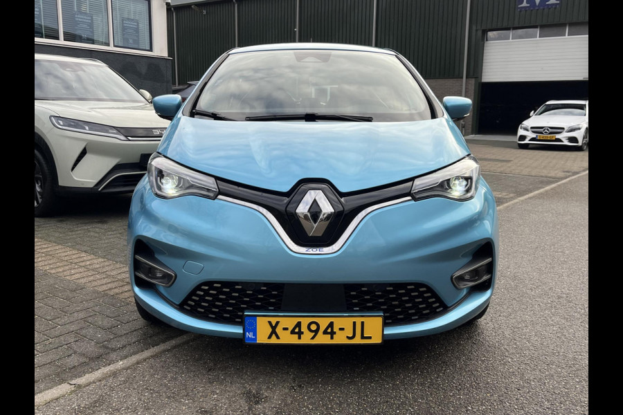 Renault ZOE R135 Intens 52 kWh VAN: €16.900- VOOR: €13.877,- UW EINDEJAARSVOORDEEL: €3.023 |SOH 94% KOOPACCU | 3-FASE LADER + SNELLAADFUNCTIE | STOEL + STUURWIELVERWARMING | CAMERA | NAVI |Rijklaar geleverd met 12 maanden BOVAG-garantie