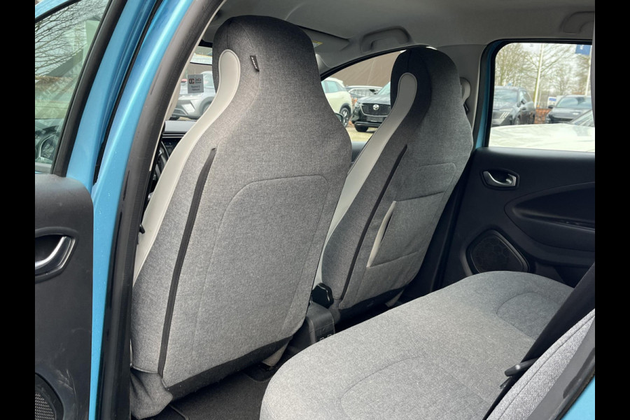 Renault ZOE R135 Intens 52 kWh VAN: €16.900- VOOR: €13.877,- UW EINDEJAARSVOORDEEL: €3.023 |SOH 94% KOOPACCU | 3-FASE LADER + SNELLAADFUNCTIE | STOEL + STUURWIELVERWARMING | CAMERA | NAVI |Rijklaar geleverd met 12 maanden BOVAG-garantie