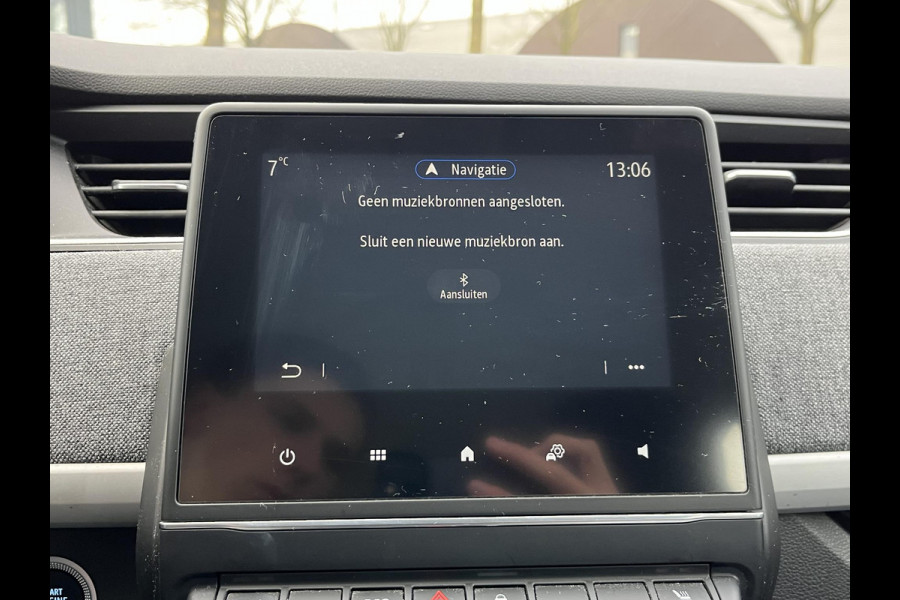 Renault ZOE R135 Intens 52 kWh VAN: €16.900- VOOR: €13.877,- UW EINDEJAARSVOORDEEL: €3.023 |SOH 94% KOOPACCU | 3-FASE LADER + SNELLAADFUNCTIE | STOEL + STUURWIELVERWARMING | CAMERA | NAVI |Rijklaar geleverd met 12 maanden BOVAG-garantie