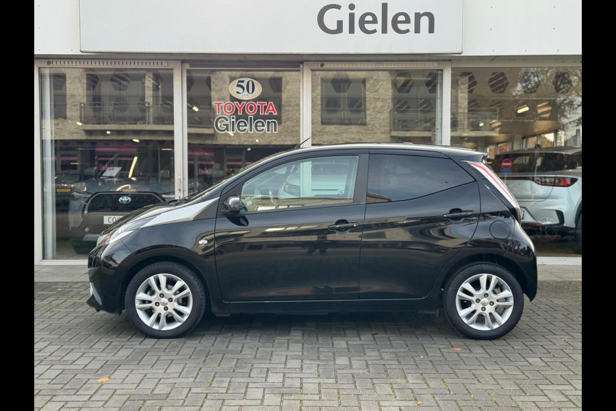 Toyota Aygo 1.0 VVT-i X-Joy | Eerste eigenaar, Lichtmetalen velgen, Climate control, Privacy glass, Apple CarPlay/Android auto, Nieuw geleve