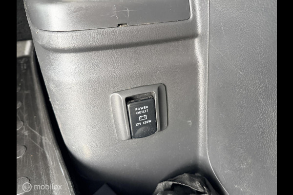 Mitsubishi Outlander 2.4 PHEV Instyle trekhaak allseason banden