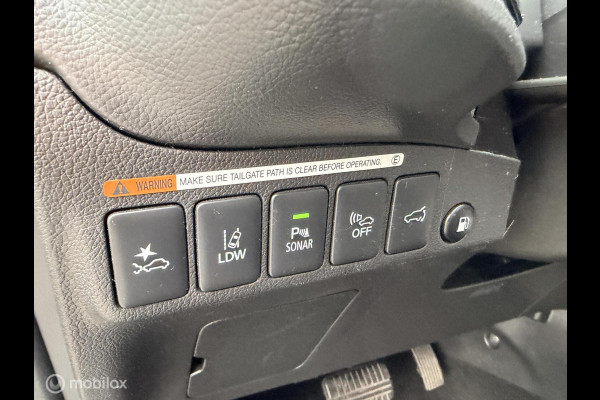 Mitsubishi Outlander 2.4 PHEV Instyle trekhaak allseason banden