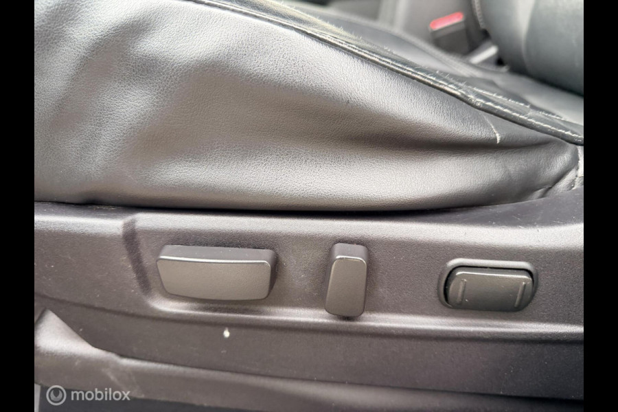 Mitsubishi Outlander 2.4 PHEV Instyle trekhaak allseason banden