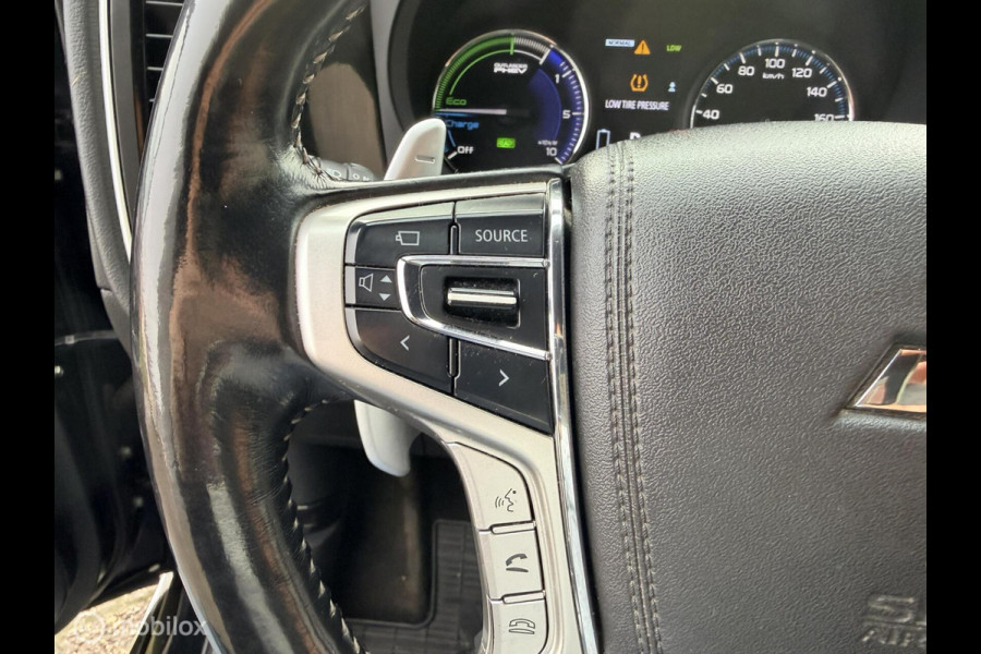 Mitsubishi Outlander 2.4 PHEV Instyle trekhaak allseason banden