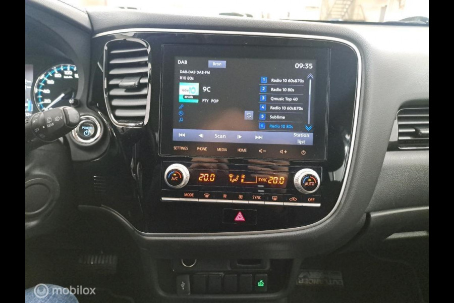 Mitsubishi Outlander 2.4 PHEV Instyle trekhaak allseason banden