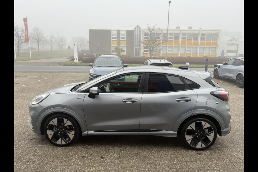 Ford Puma 1.0 EcoBoost Hybrid ST-Line 125pk | Winterpack | Driver Assistance Pack | Trekhaak afneembaar | Panorama dak | Matrix Led | 19 inch licht metaal | Reserve wiel | Comfort Pack