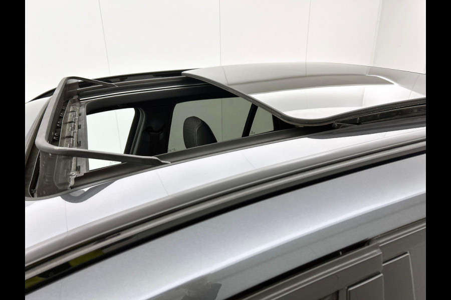 BMW X1 xDrive25e Exe.Ed. 221PK PLUG-In M Sport PANORAMADAK | AD-CRUISE | CAMERA