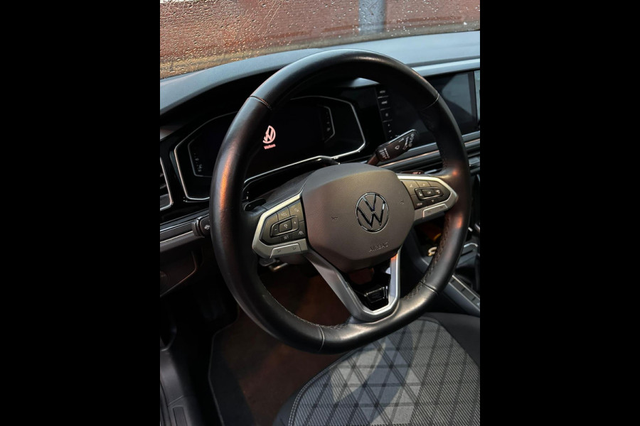 Volkswagen Polo 1.0 TSI 3x R-Line Garantie Pano IQ. Matrix Led Carplay Camera Keyless IQ. Drive Lane ACC Navi Clima Rijklaar