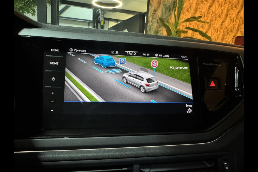 Volkswagen Polo 1.0 TSI 3x R-Line Garantie Pano IQ. Matrix Led Carplay Camera Keyless IQ. Drive Lane ACC Navi Clima Rijklaar