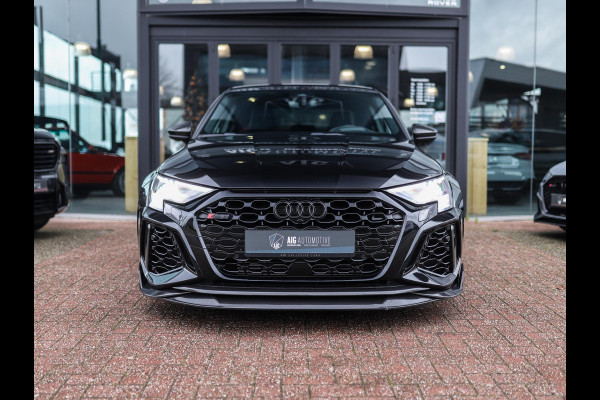 Audi RS 3 Limousine 2.5 TFSI A3 quattro | CT Carbon | RS-Dynamic | Matrix | Keyless | B&O | Leder | Camera