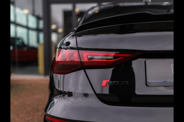 Audi RS 3 Limousine 2.5 TFSI A3 quattro | CT Carbon | RS-Dynamic | Matrix | Keyless | B&O | Leder | Camera