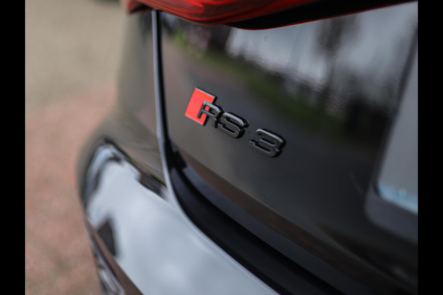 Audi RS 3 Limousine 2.5 TFSI A3 quattro | CT Carbon | RS-Dynamic | Matrix | Keyless | B&O | Leder | Camera