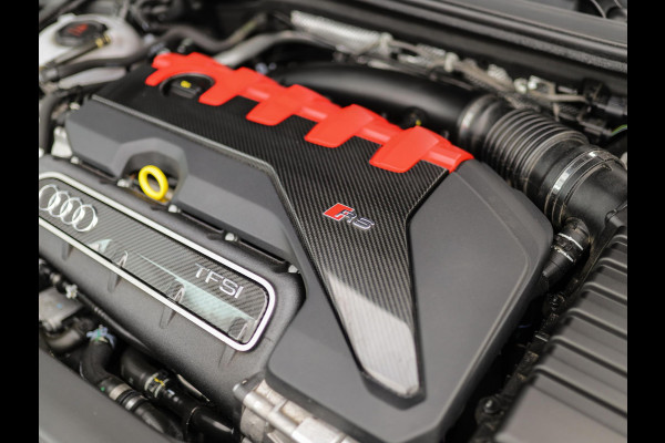 Audi RS 3 Limousine 2.5 TFSI A3 quattro | CT Carbon | RS-Dynamic | Matrix | Keyless | B&O | Leder | Camera