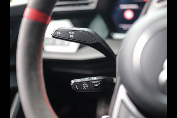 Audi RS 3 Limousine 2.5 TFSI A3 quattro | CT Carbon | RS-Dynamic | Matrix | Keyless | B&O | Leder | Camera