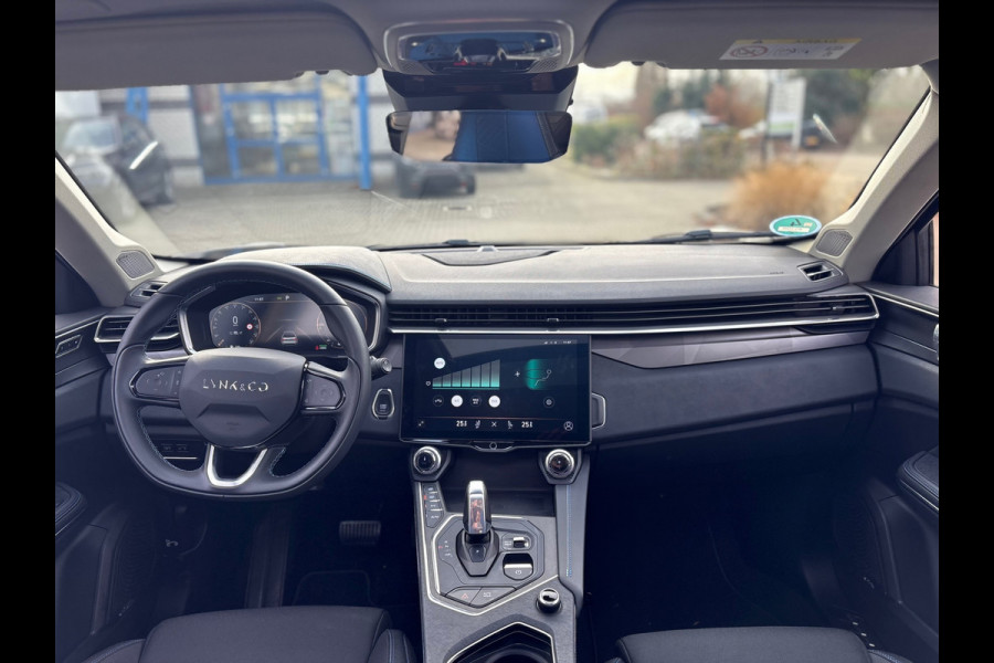 Lynk & Co 01 1.5 PHEV 261 PK AUTOMAAT BLACK EDITION (BOVAG/RIJKLAARPRIJS)
