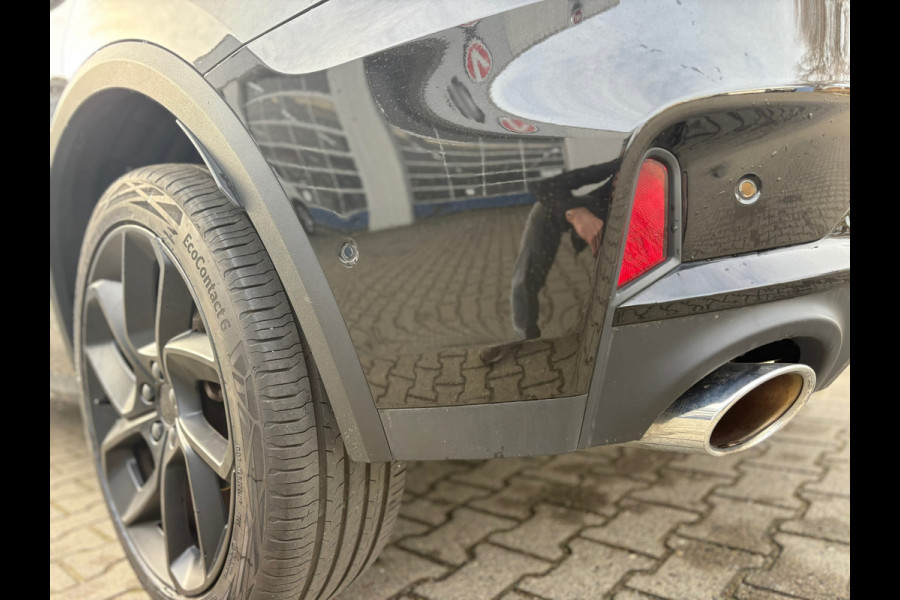 Lynk & Co 01 1.5 PHEV 261 PK AUTOMAAT BLACK EDITION (BOVAG/RIJKLAARPRIJS)