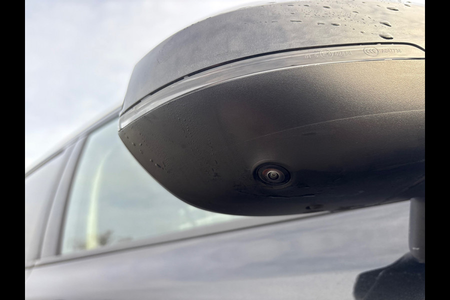 Lynk & Co 01 1.5 PHEV 261 PK AUTOMAAT BLACK EDITION (BOVAG/RIJKLAARPRIJS)