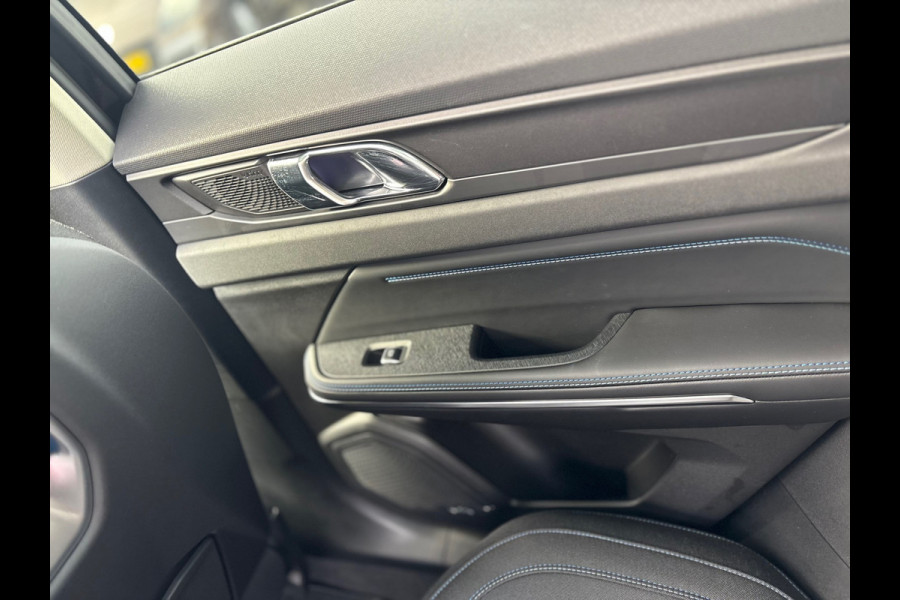 Lynk & Co 01 1.5 PHEV 261 PK AUTOMAAT BLACK EDITION (BOVAG/RIJKLAARPRIJS)