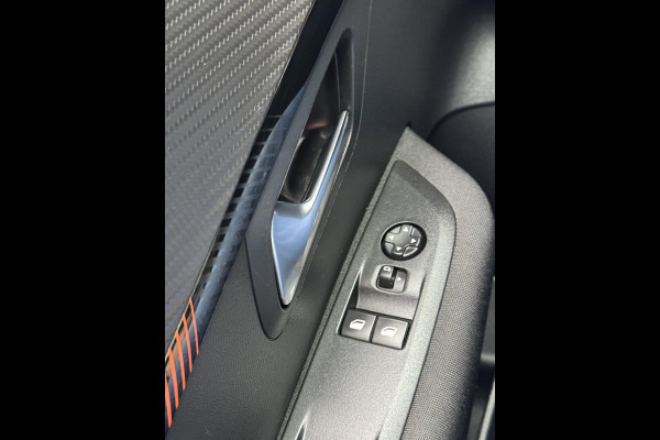 Peugeot 208 1.2 PureTech Active Pack 53.000 KM - Navigatie / Apple CarPlay I Airco I LED I Veiligheid pakket I Dealer onderhouden