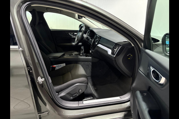 Volvo V60 B3 Aut. Momentum ACC Trekhaak Parkeercamera 164pk