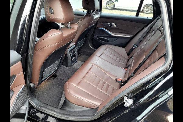BMW 3 Serie Touring 320e LUXURY, Mokka Sport-leder, Stuurverw. Laser (1e eig. NL NAP)
