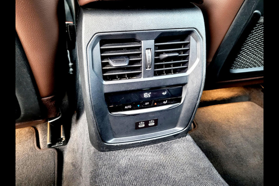 BMW 3 Serie Touring 320e LUXURY, Mokka Sport-leder, Stuurverw. Laser (1e eig. NL NAP)