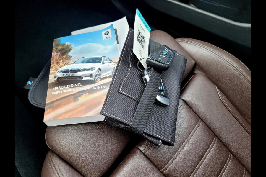 BMW 3 Serie Touring 320e LUXURY, Mokka Sport-leder, Stuurverw. Laser (1e eig. NL NAP)