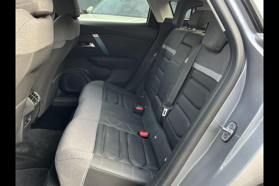 Citroën Ë-C4 Shine 50 kWh SOH 98% 3-FASE LADER | VAN: €19.900 VOOR: €17.877- UW EINDEJAARSVOORDEEL: €2.023| stuur + stoel verwarming | trekhaak | head-up display | Camera | keyles start & go | dodehoek | Rijklaar geleverd met 12 maanden BOVAG-garantie