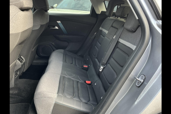 Citroën Ë-C4 Shine 50 kWh SOH 98% 3-FASE LADER | VAN: €19.900 VOOR: €17.877- UW EINDEJAARSVOORDEEL: €2.023| stuur + stoel verwarming | trekhaak | head-up display | Camera | keyles start & go | dodehoek | Rijklaar geleverd met 12 maanden BOVAG-garantie